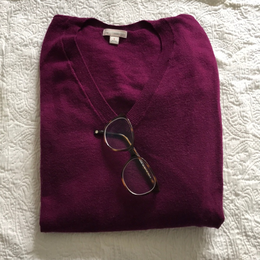 Maroon sweater